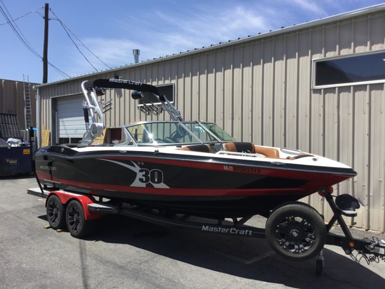 MasterCraft X30 with ZFT4 Tower Double Up Storage Cover