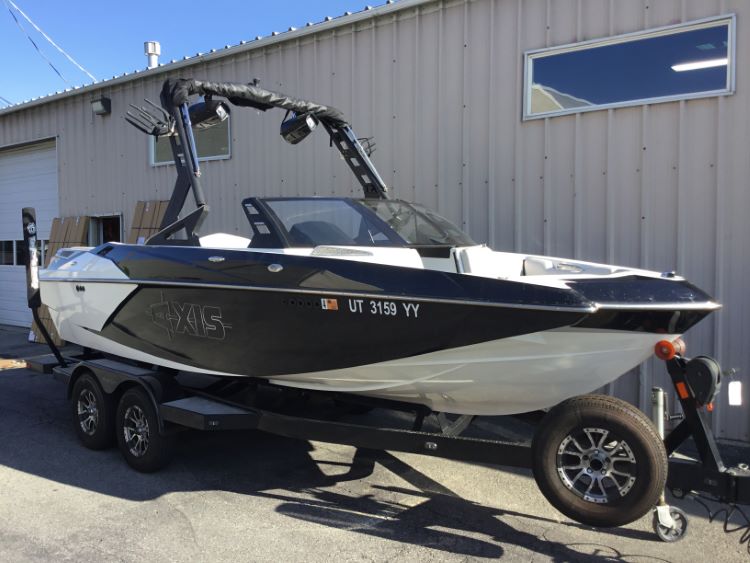 Axis A20 with Grey Skull Tower and Factory Bimini Double Up Storage Cover