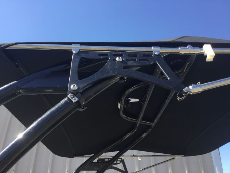 Sanger V215 Surf with S5 Narrow Tower Folding Canopy top