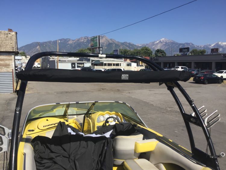 Sanger V215 Surf with S5 Narrow Tower Folding Canopy top