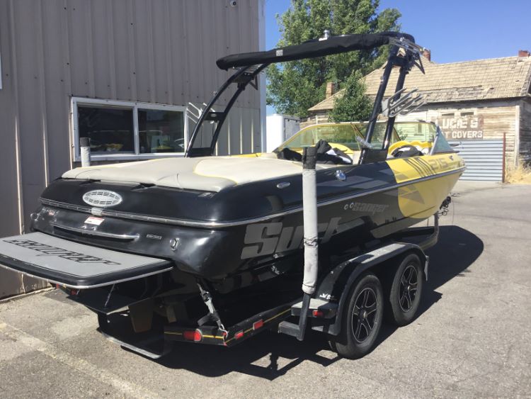 Sanger V215 Surf with S5 Narrow Tower Folding Canopy top