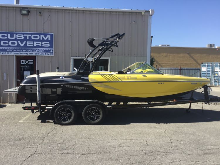 Sanger V215 Surf with S5 Narrow Tower Folding Canopy top