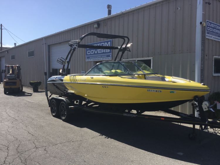 Sanger V215 Surf with S5 Narrow Tower Folding Canopy top