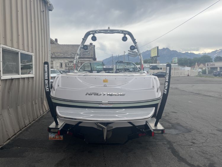 Nautique 210 Flight Control Tower Folding Canopy Top