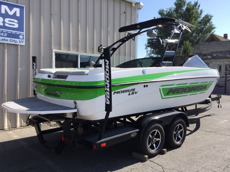 Moomba Oz Tower Folding Canopy Top
