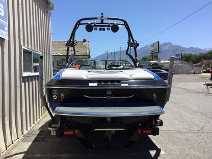 Supra 242 Launch with Progressive Tower Cinch Cover