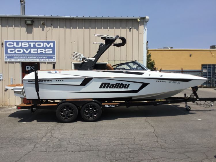 Malibu Wakesetter 23 MXZ with G5 Tower Double Up Storage Cover