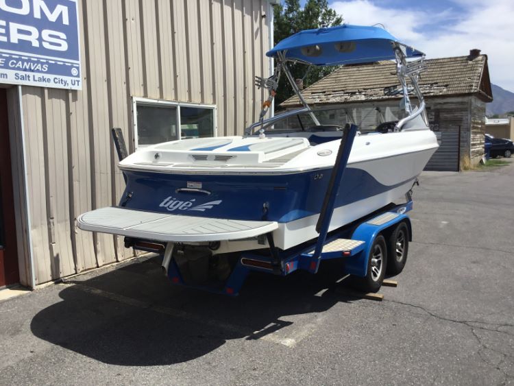 Tige with Samson Tower Folding Canopy Top
