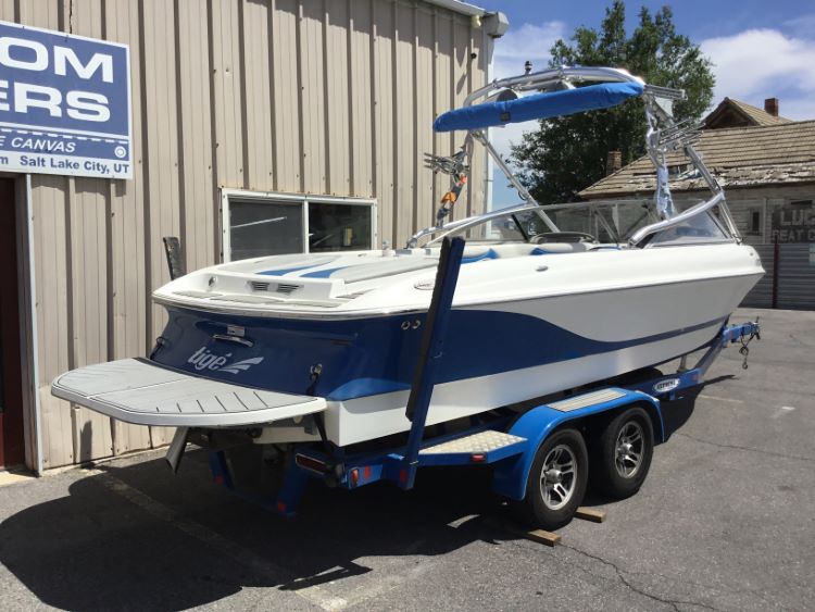 Tige with Samson Tower Folding Canopy Top