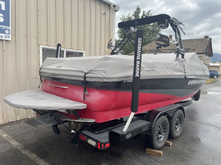 Moomba Mojo Aviator tower Cinch Cover