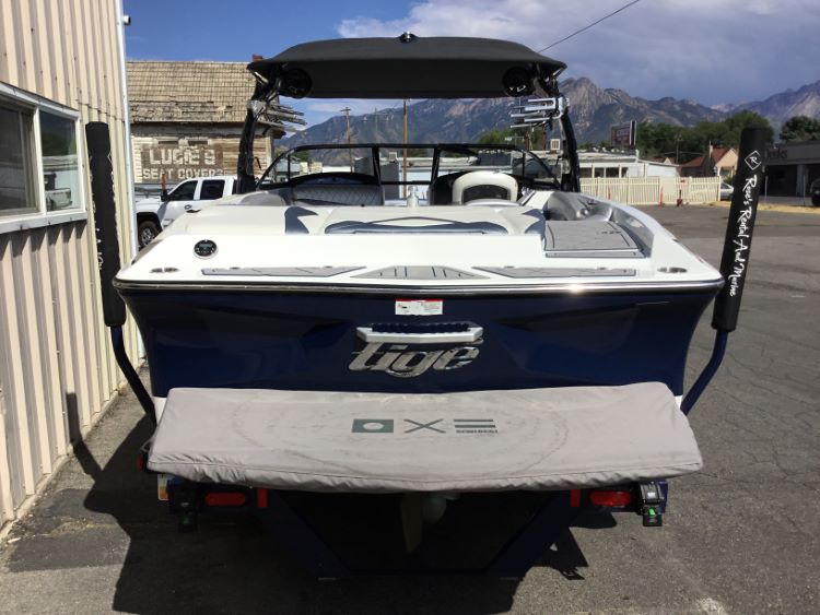 Tige with Alpha Z Tower Folding Canopy Top