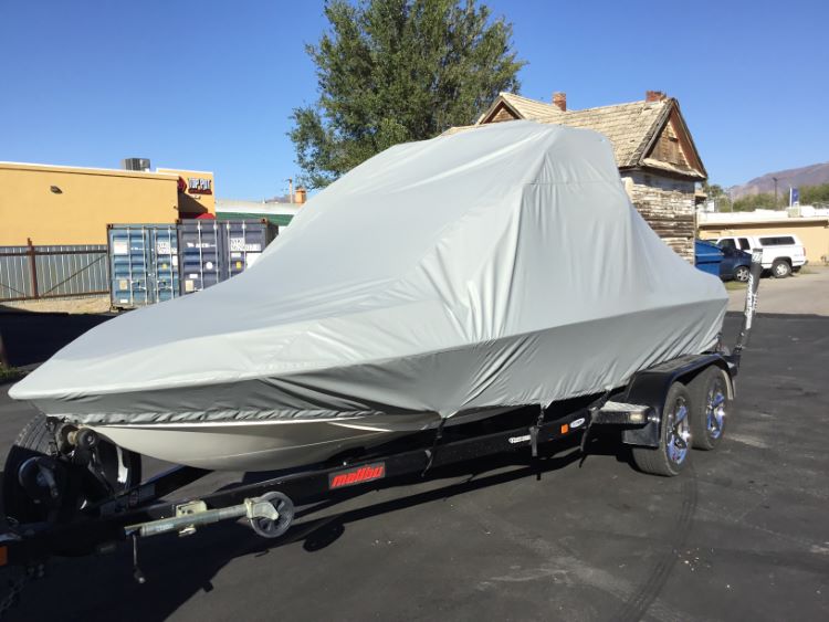 Malibu Response LXI with Titan 3 Tower Double Up Storage Cover