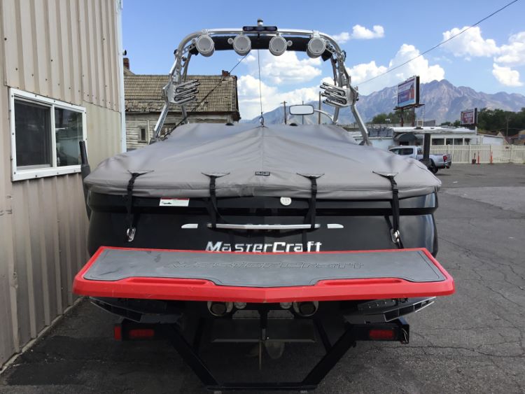 MasterCraft X45 With ZFT 5.1 Tower Cinch Cover