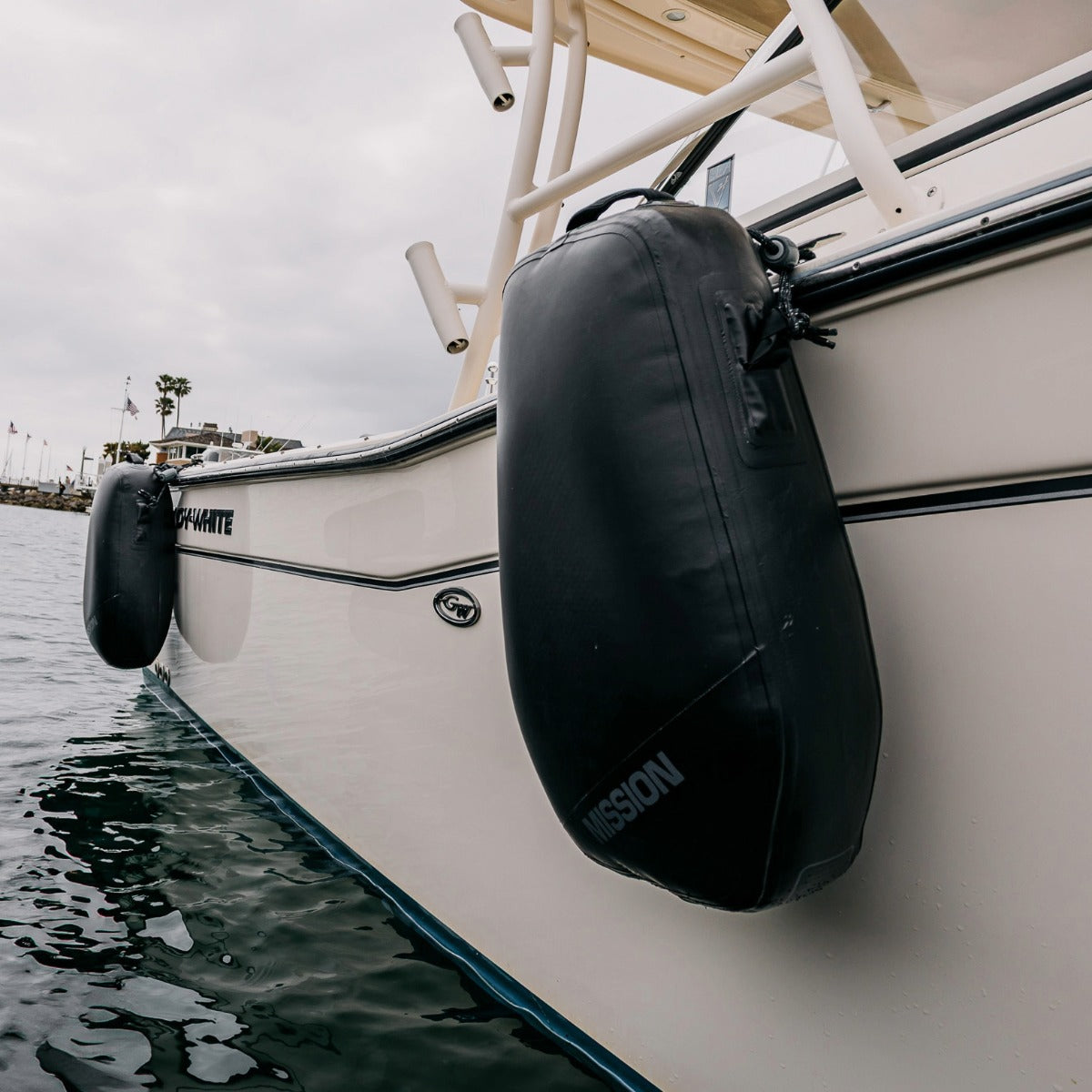 Mission Dymon Inflatable Fender in Black