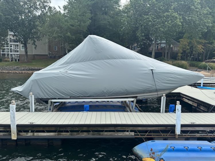 2022 MasterCraft NXT24 Double Up storage cover with Z6 Tower and Factory Bimini