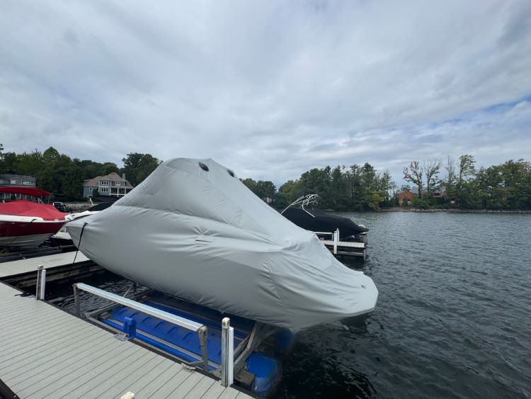 MasterCraft NXT24 W/Z6 Tower Double Up Storage Cover