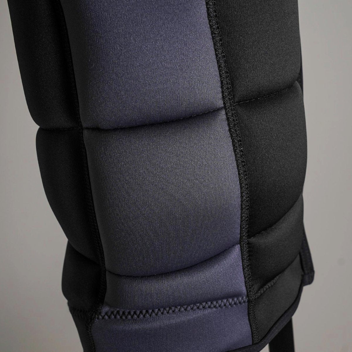 Follow Corp Mens Comp Wake Vest in Black