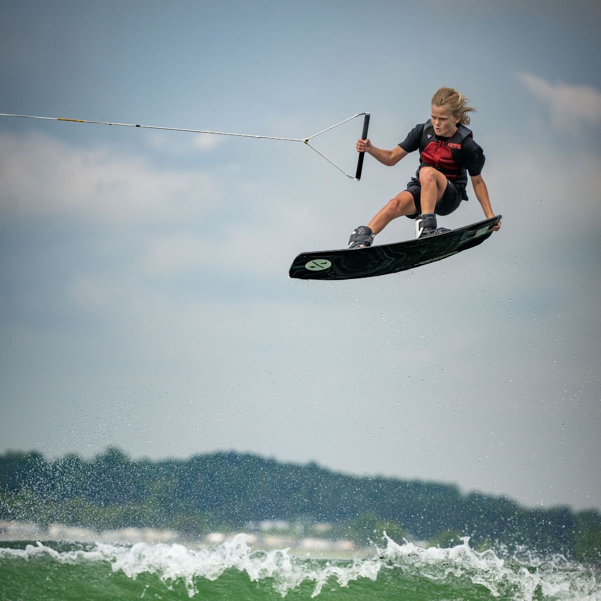 Hyperlite Cryptic Jr Wakeboard 2024