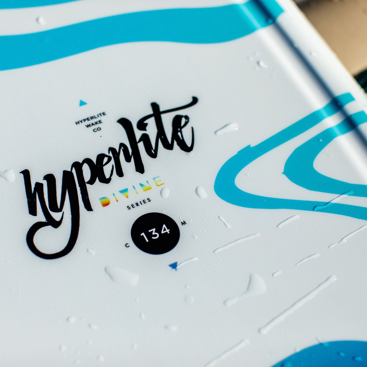 Hyperlite Divine Wakeboard 2025