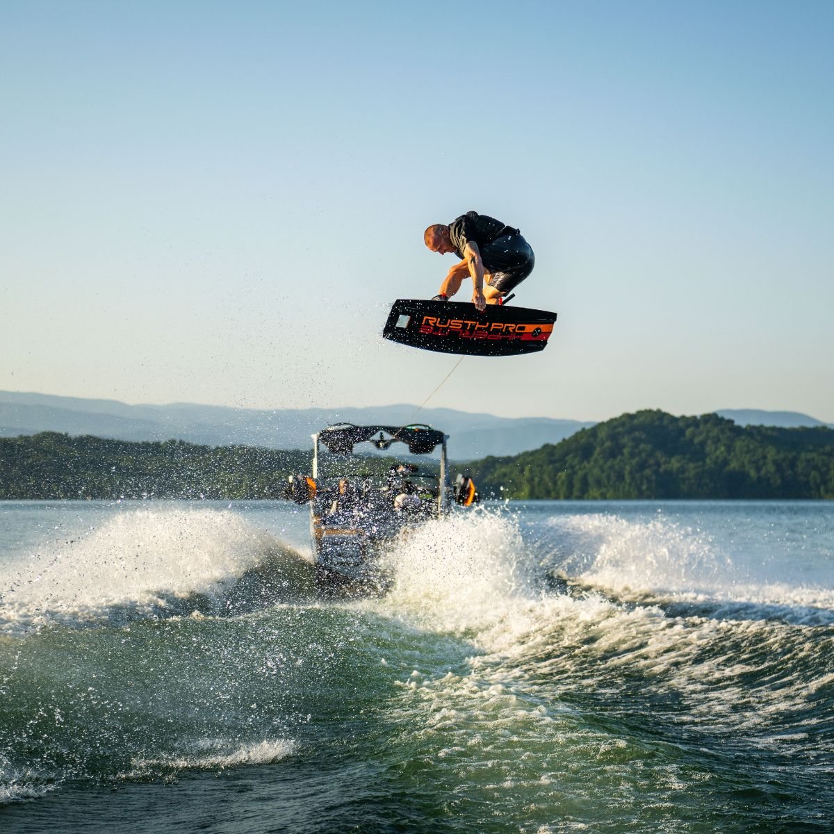 Hyperlite Rusty Pro w/Team X Wakeboard Package 2024