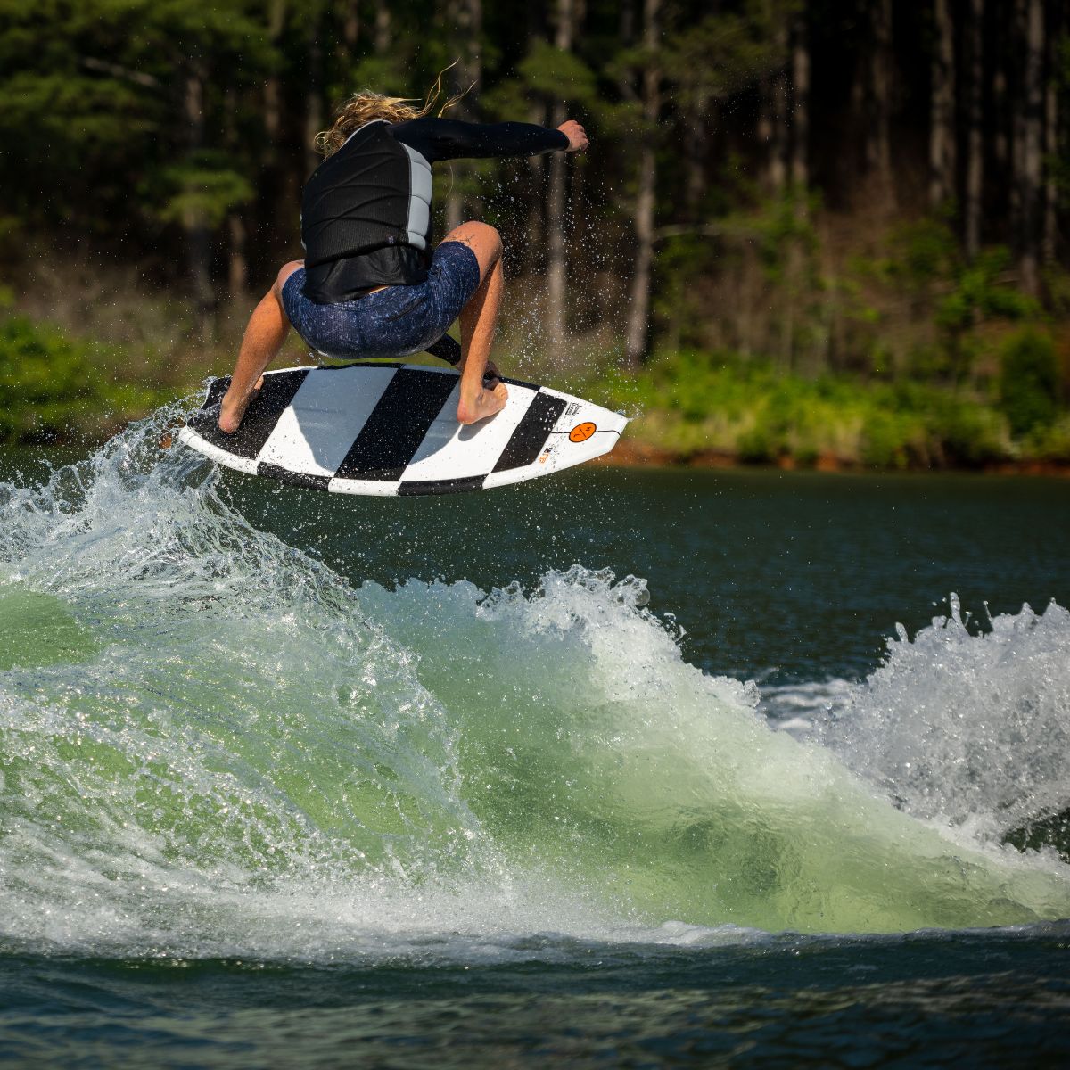 Hyperlite Smoke Wagon Wakesurf Board 2026