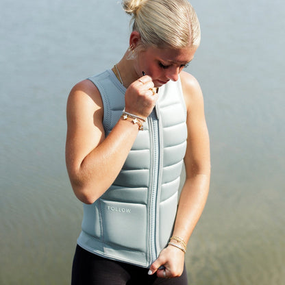 Follow Total Ladies Comp Wake Vest in Silver